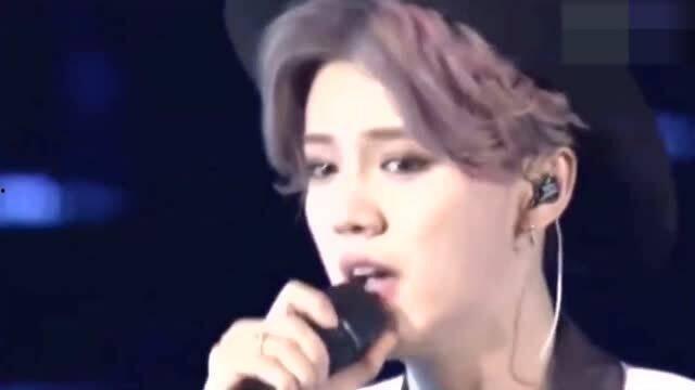 鹿晗唱的歌搞笑视频,歌声与笑点齐飞，欢乐无限